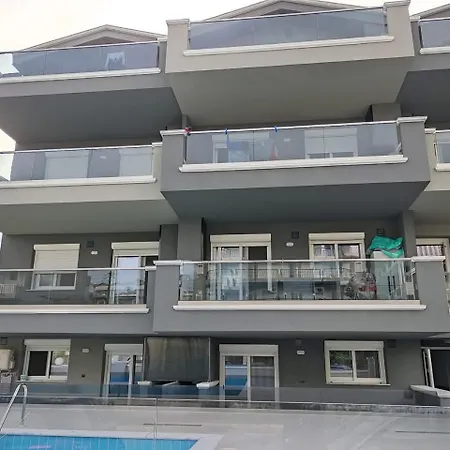 Bmb * Paralía